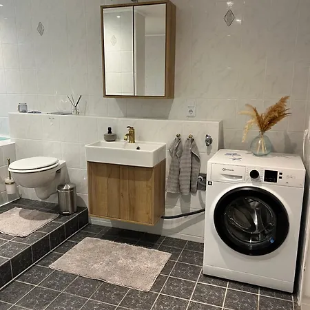 Wohlfuehlapartment In Wassernaehe Lägenhet