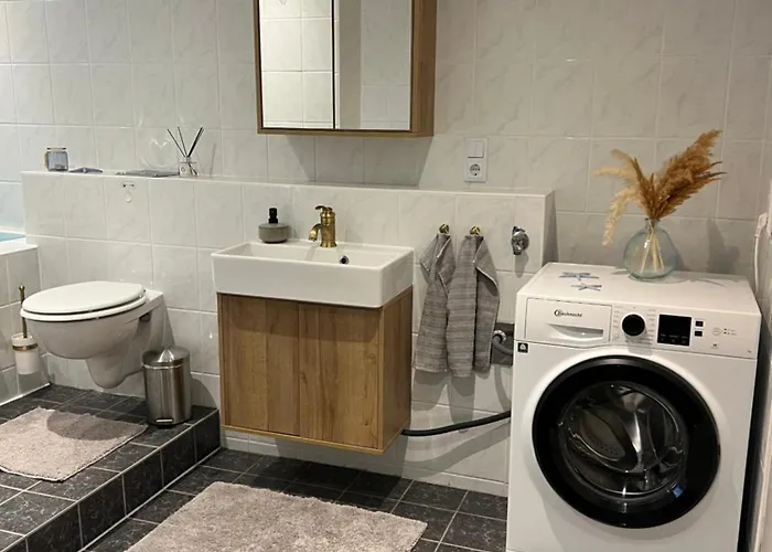 Wohlfuehlapartment In Wassernaehe Apartman